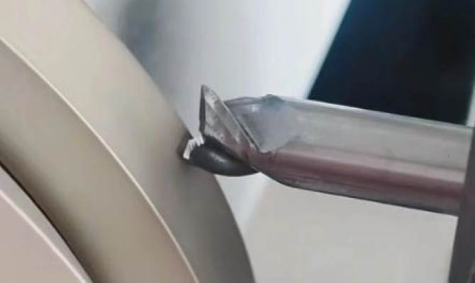 Freze bıçağını kutudan çıktığı gibi mi kullandınız? Nasıl oldu da yarım saatte parçalandı?